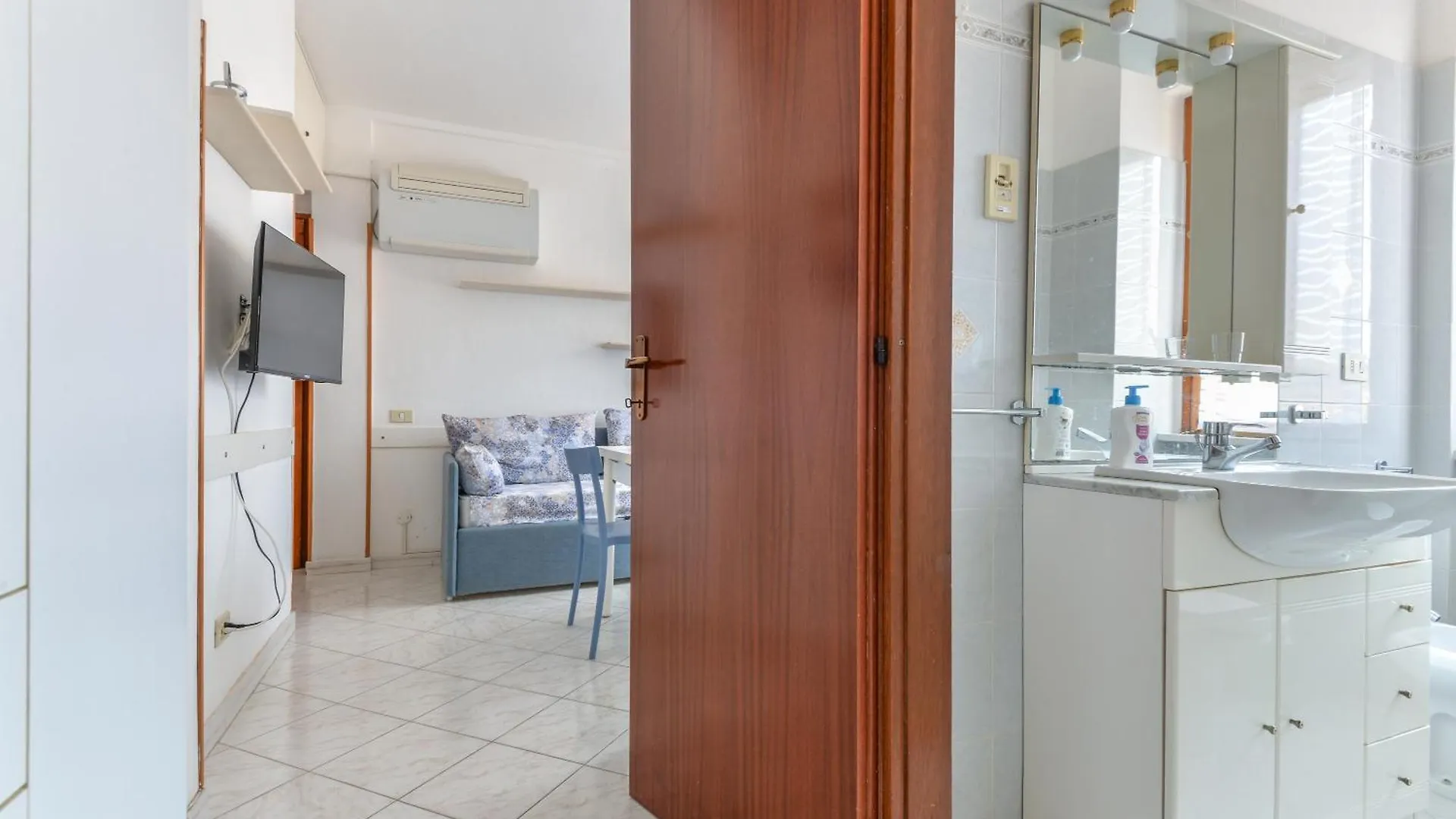 Apartment Appartamento Cassiopea Porto Azzurro Italy